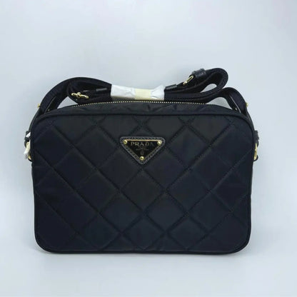 PRADA プラダバッグお買い得！ 完売される前に是非お早めに