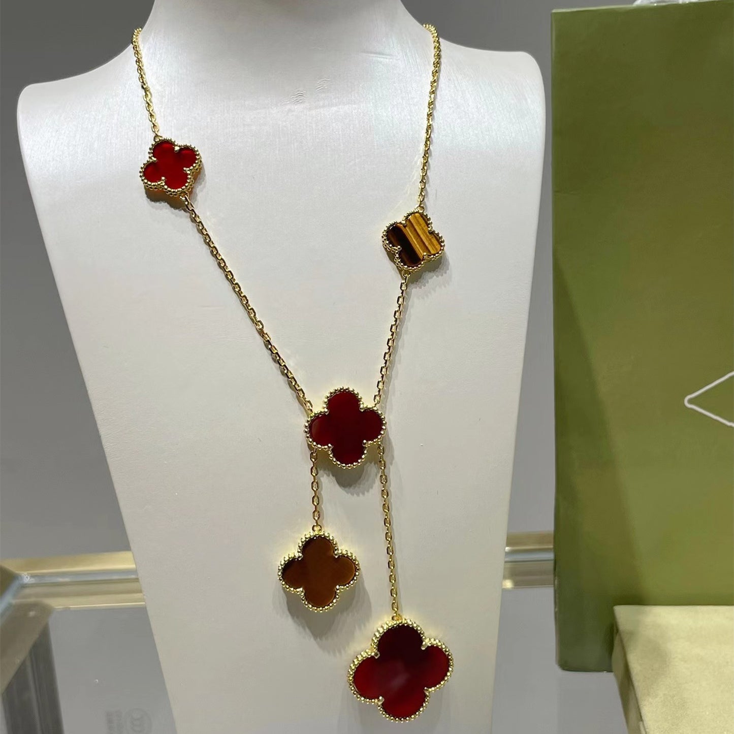 ヴァン クリーフ＆アーペル 四つ葉のクローバー カルセドニー 6花ネックレス 6色