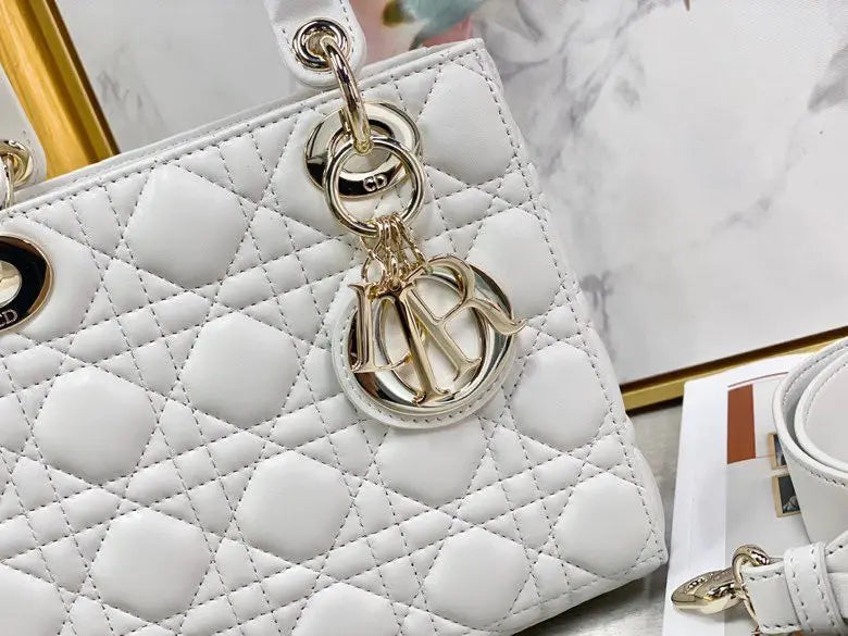 レディディオール レターバッグ ホワイト