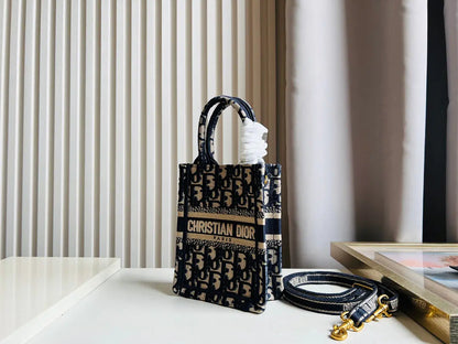 クリスチャン・ディオール ミニブックトート フォンバッグ
