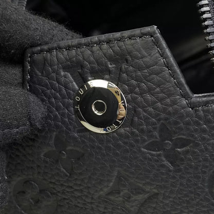 ルイ・ヴィトン ドップキット モノグラム トリヨンレザー – LW144