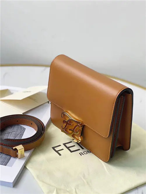 フェンディ カーリグラフィー バッグ