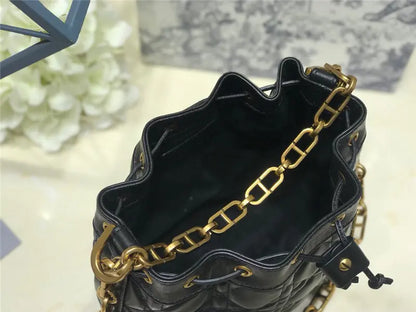 ミスディオール バケットバッグ