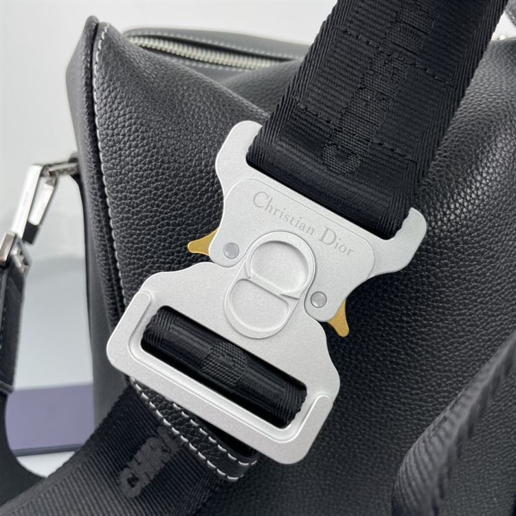 ディオール リンゴット 50 バッグ ブラック グレインカーフスキン – DIO020