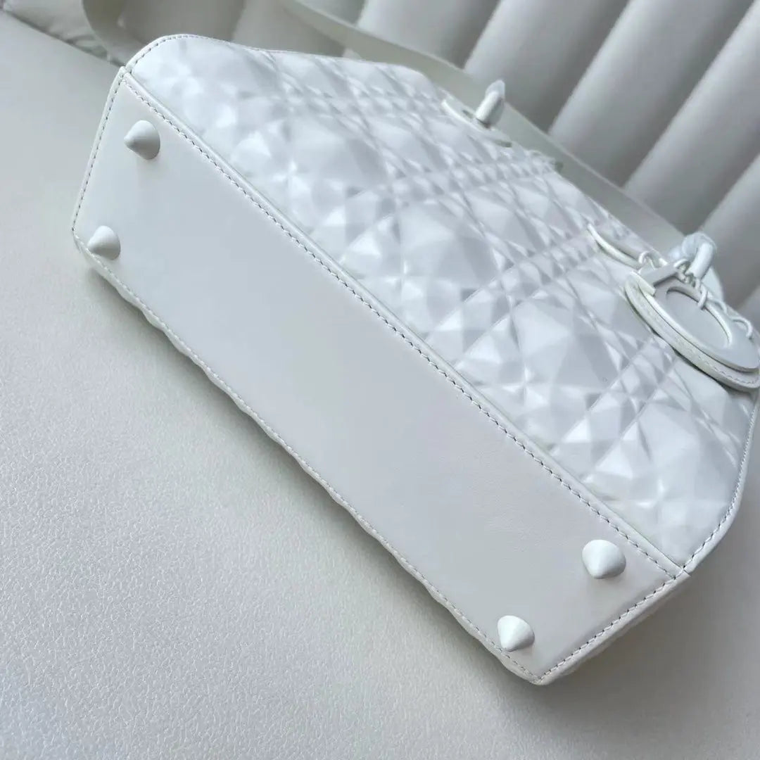 クリスチャン・ディオール ミディアム レディ ディオール バッグ