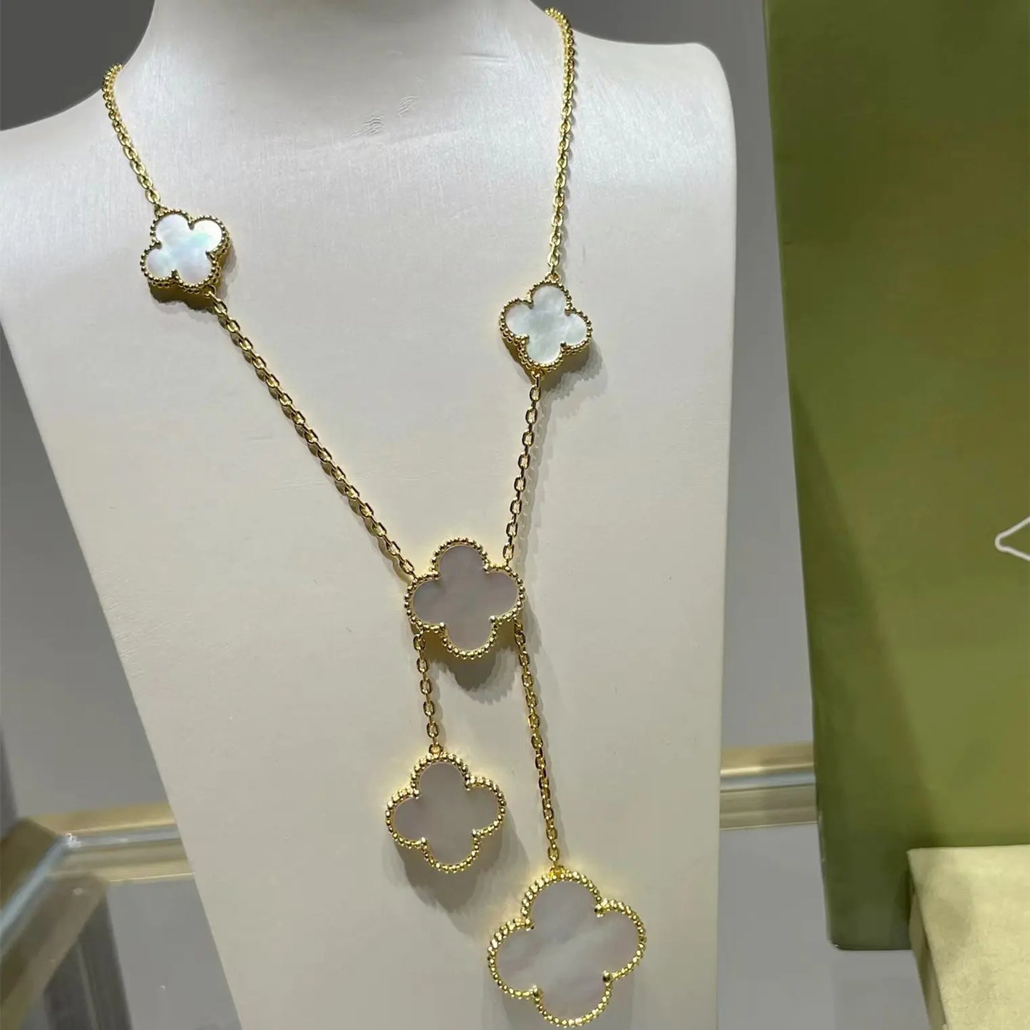 ヴァン クリーフ＆アーペル 四つ葉のクローバー カルセドニー 6花ネックレス 6色