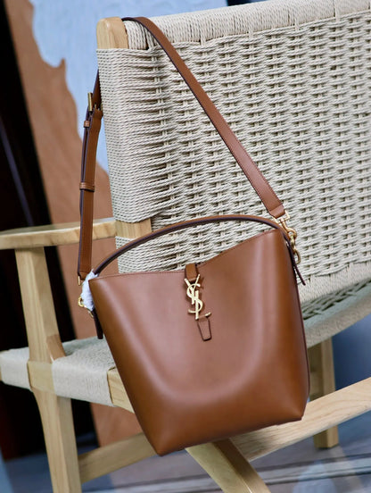 YSL 742828 LE 37 ベジタブルタンニンレザー ブラウン