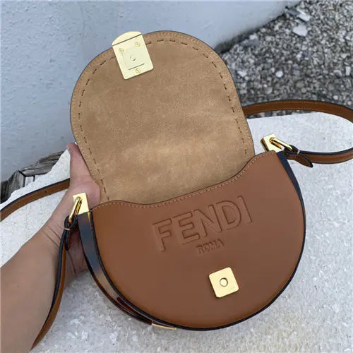 フェンディ ムーンライトバッグ