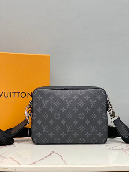 ルイ・ヴィトン トリオ メッセンジャーバッグ – LVB025
