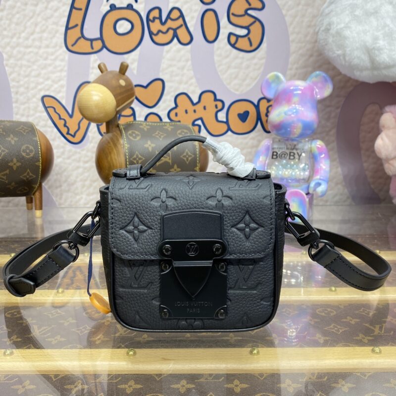 LV レトロ メッセンジャーバッグ