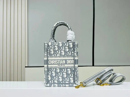 クリスチャン・ディオール ミニブックトート フォンバッグ