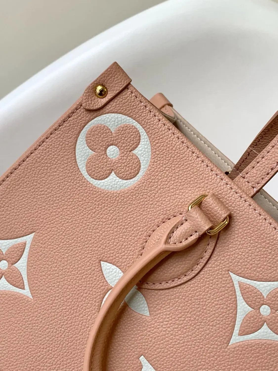 ルイ・ヴィトン オンザゴー MM M46286