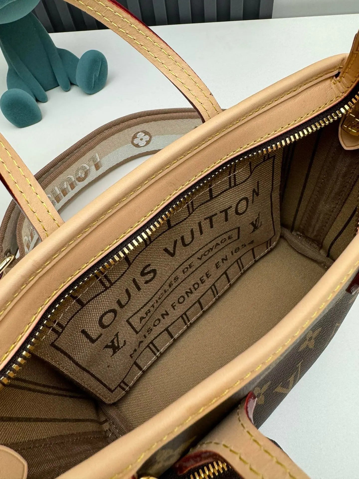 ルイ・ヴィトン ネヴァーフルBB M46705