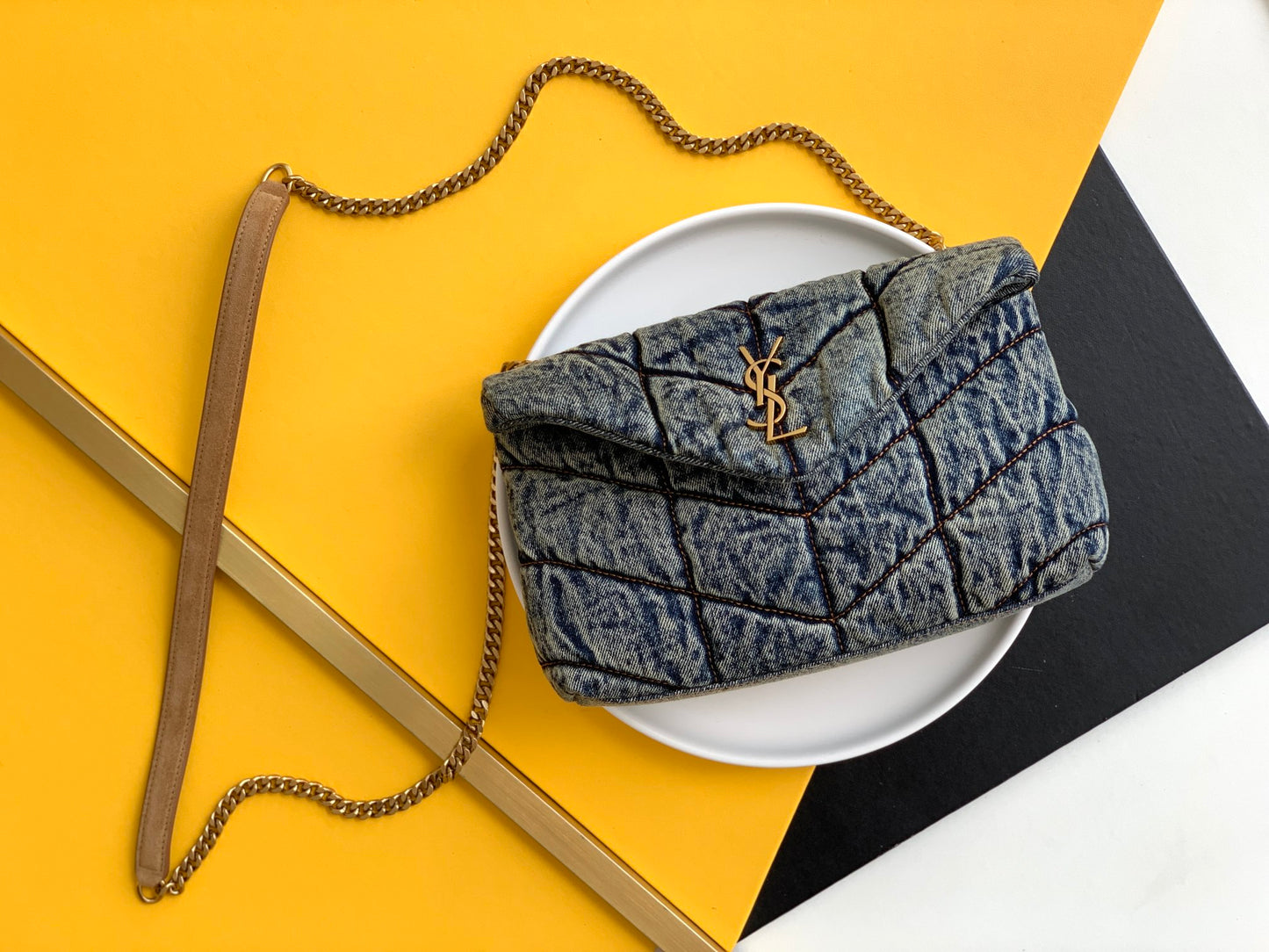 ジャージー素材のパファートイバッグ