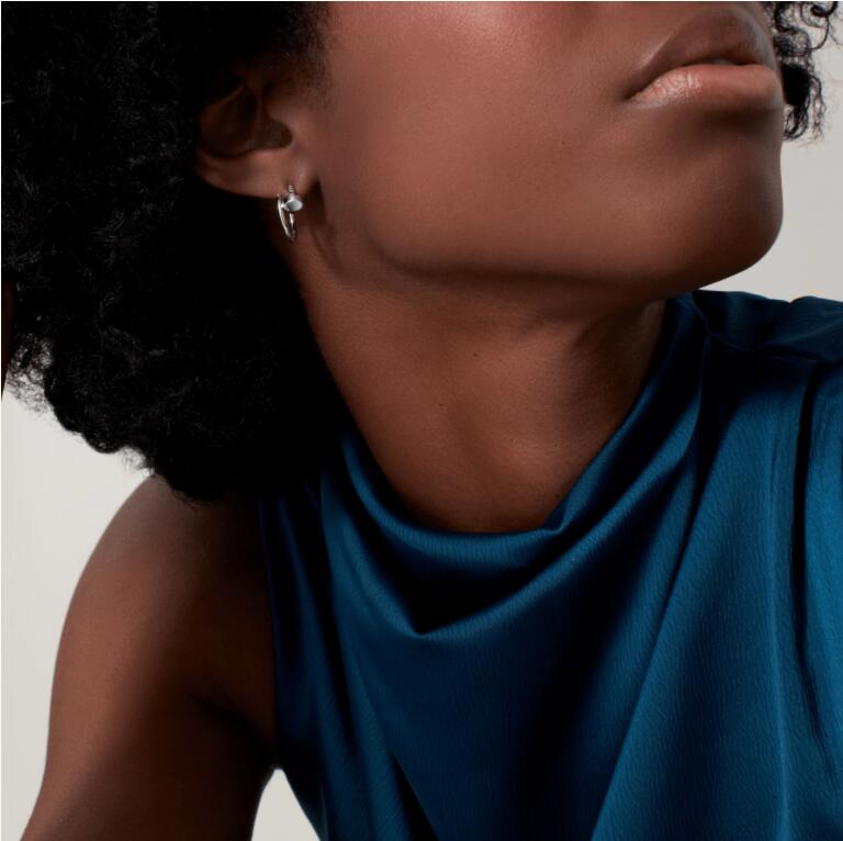 ネイルイヤリング