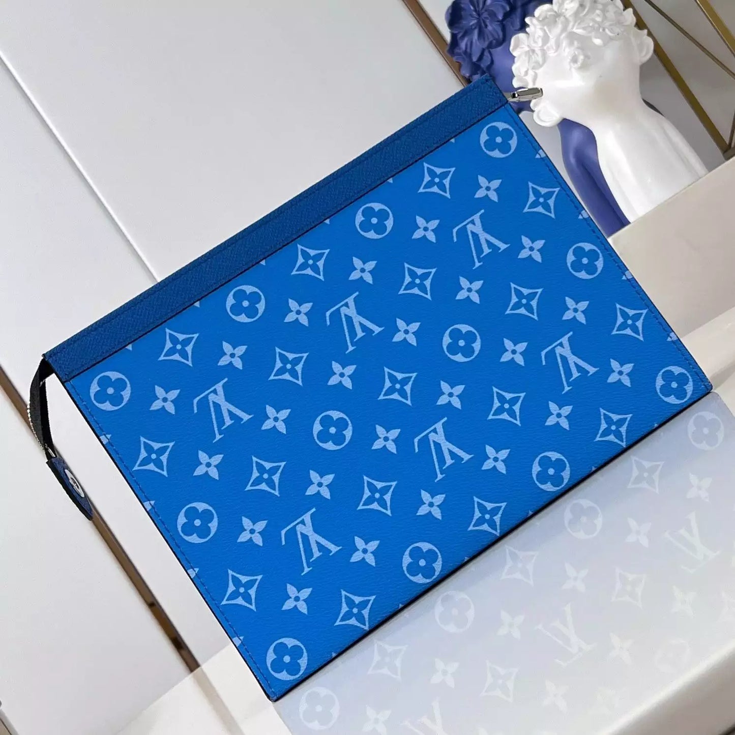 ポシェット ボヤージュ MM ブルー タイガ カウハイドレザー M30423 – LW408