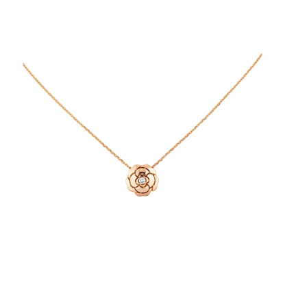 シャネル カムリア ネックレスのエキス