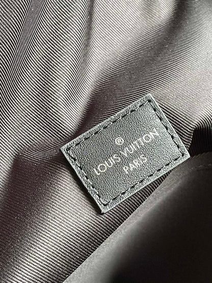 ルイ・ヴィトン キャンパス バックパック ダミエ アンフィニ グラファイト – LVB013