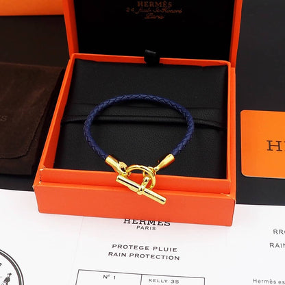 エルメスのロゴ入りブレスレットの偽物