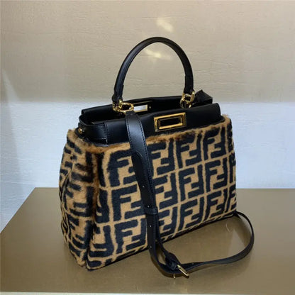 フェンディ ピーカブー FF ファーバッグ