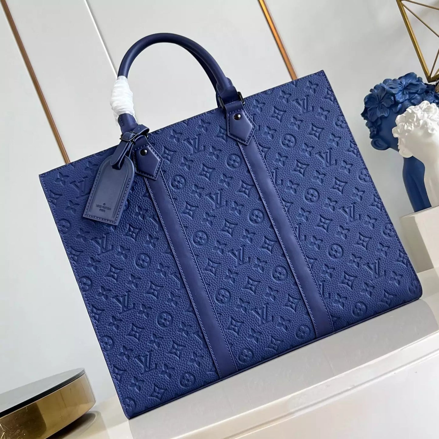 24H フラットバッグ サファイア トリヨン モノグラムレザー M11690 – LW328