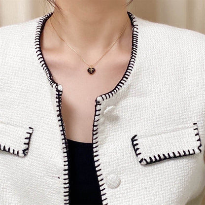 シャネルのピーチハートネックレス