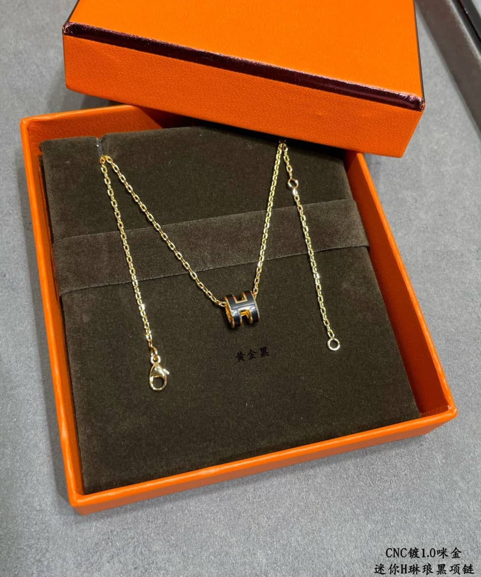 7つ星エルメスネックレス