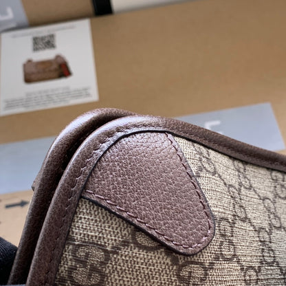 グッチ ショルダーバッグ