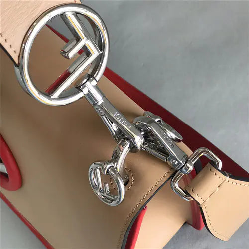 フェンディ カンイフ ショルダーバッグ