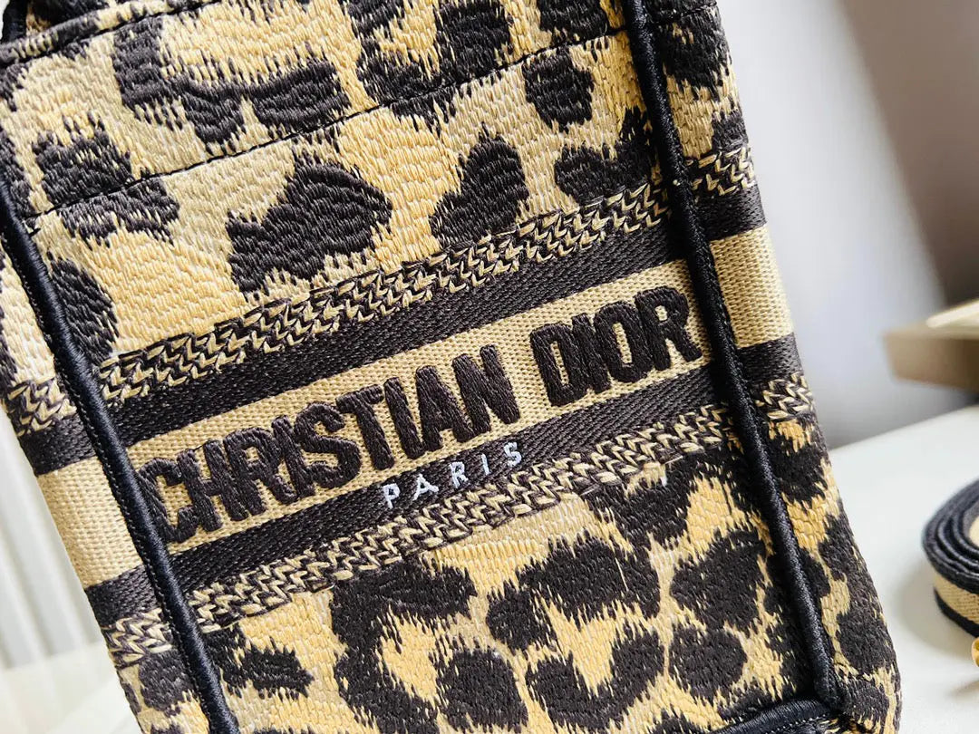 クリスチャン・ディオール ミニブックトート フォンバッグ