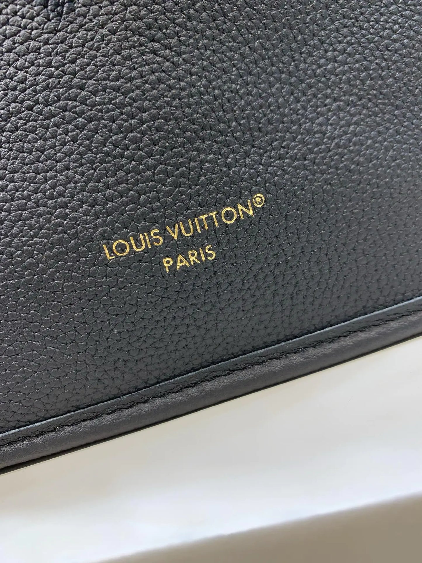 ルイ・ヴィトン M12099 ネヴァーフル・バンドリール インサイド・アウト BB