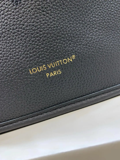 ルイ・ヴィトン M12099 ネヴァーフル・バンドリール インサイド・アウト BB