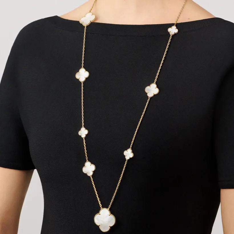 ヴァン クリーフ＆アーペルの11種類のパターンが織りなすマジック アルハンブラ ロングネックレスが新登場