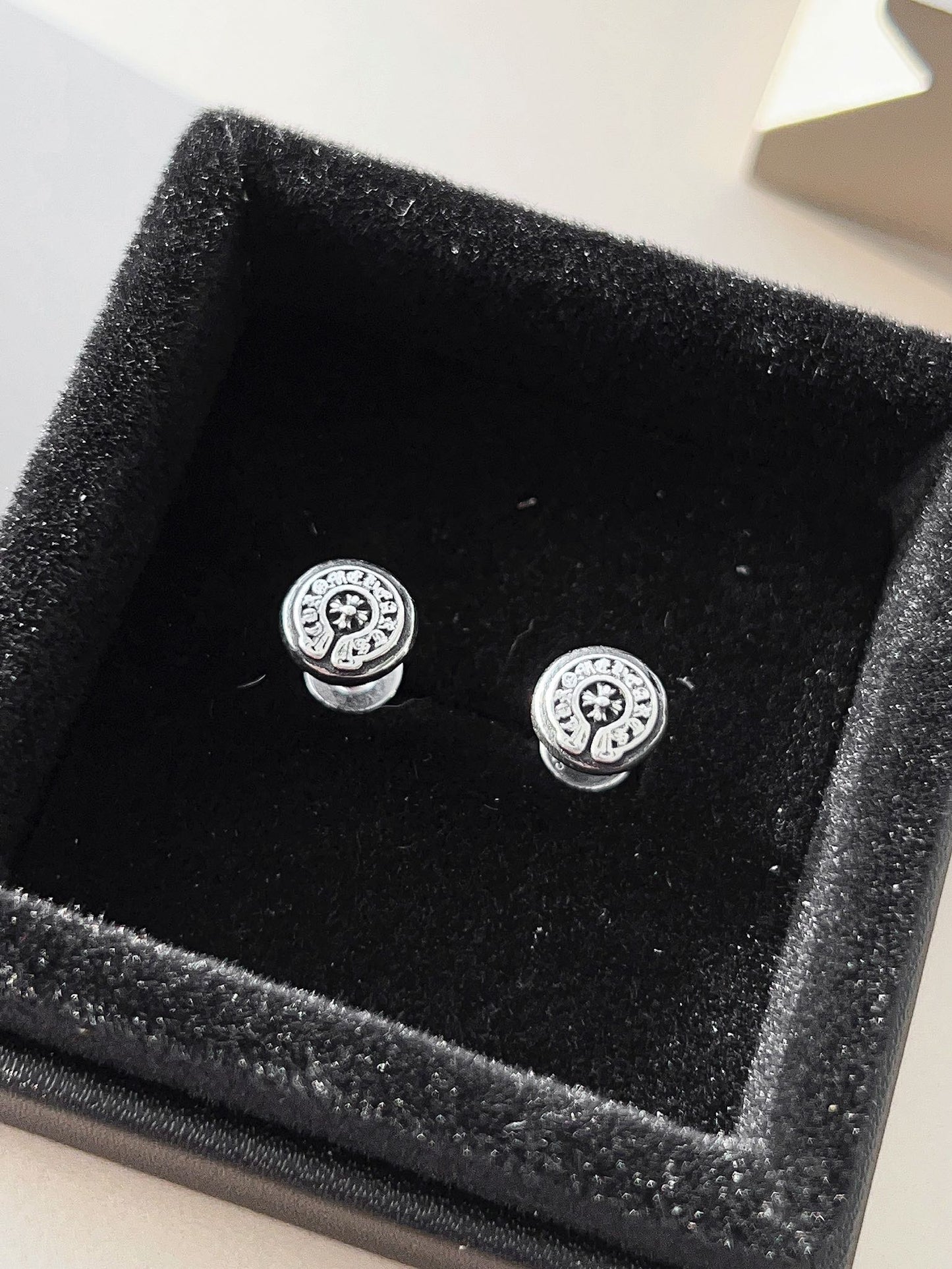 【CHROME HEARTS】 クロムハーツ ファッションスタイルのイヤリング