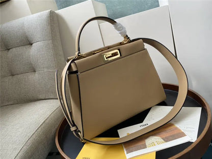 フェンディ ピーカブーバッグ ミディアムブラウン