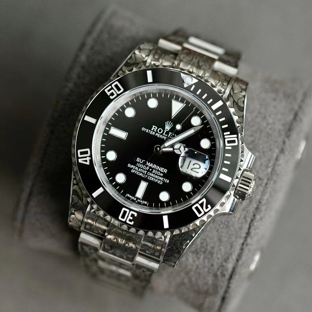 ロレックス サブマリーナーデイト 彫金 116610LV 数が少ない