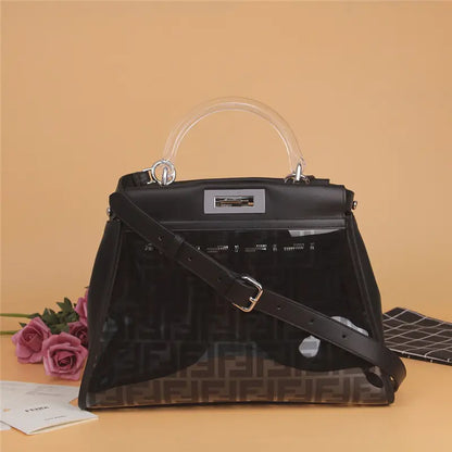 ピーカブー フェンディ