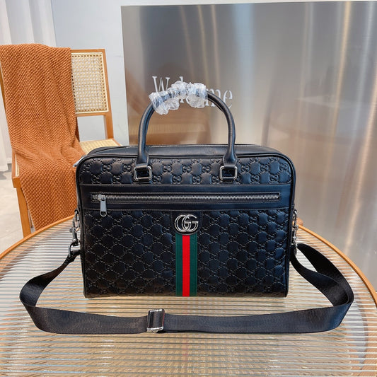 GUCCI(グッチ) ショルダーメッセンジャーバッグ