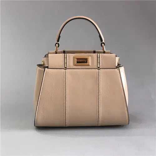 フェンディ ピーカブー ミニバッグ