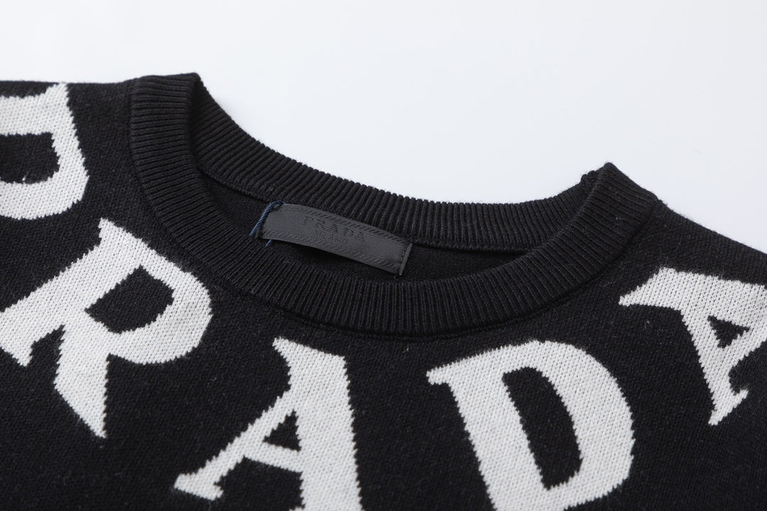 【PRADA公式旗艦店】ご好評に付き再入荷！！