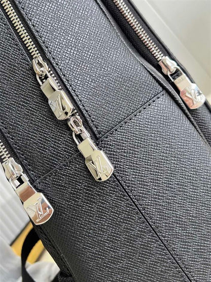 ルイ・ヴィトン エイドリアン・バックパック タイガ – LVB045