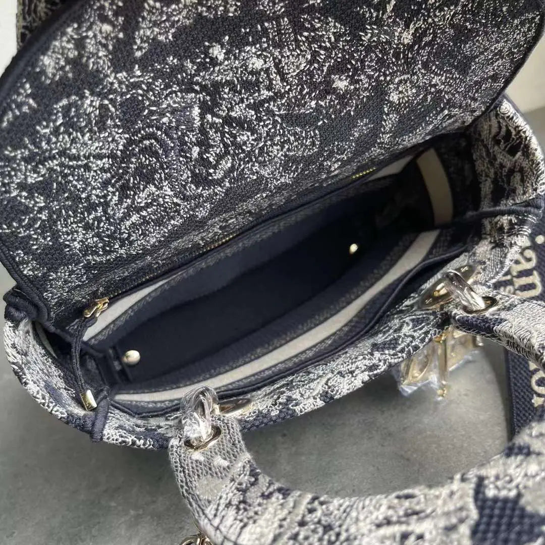 ディオール レディ ライト