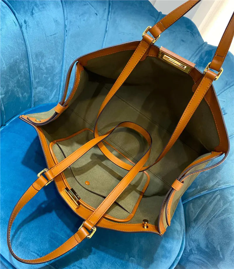 フェンディ ショッピングバッグ ロゴ