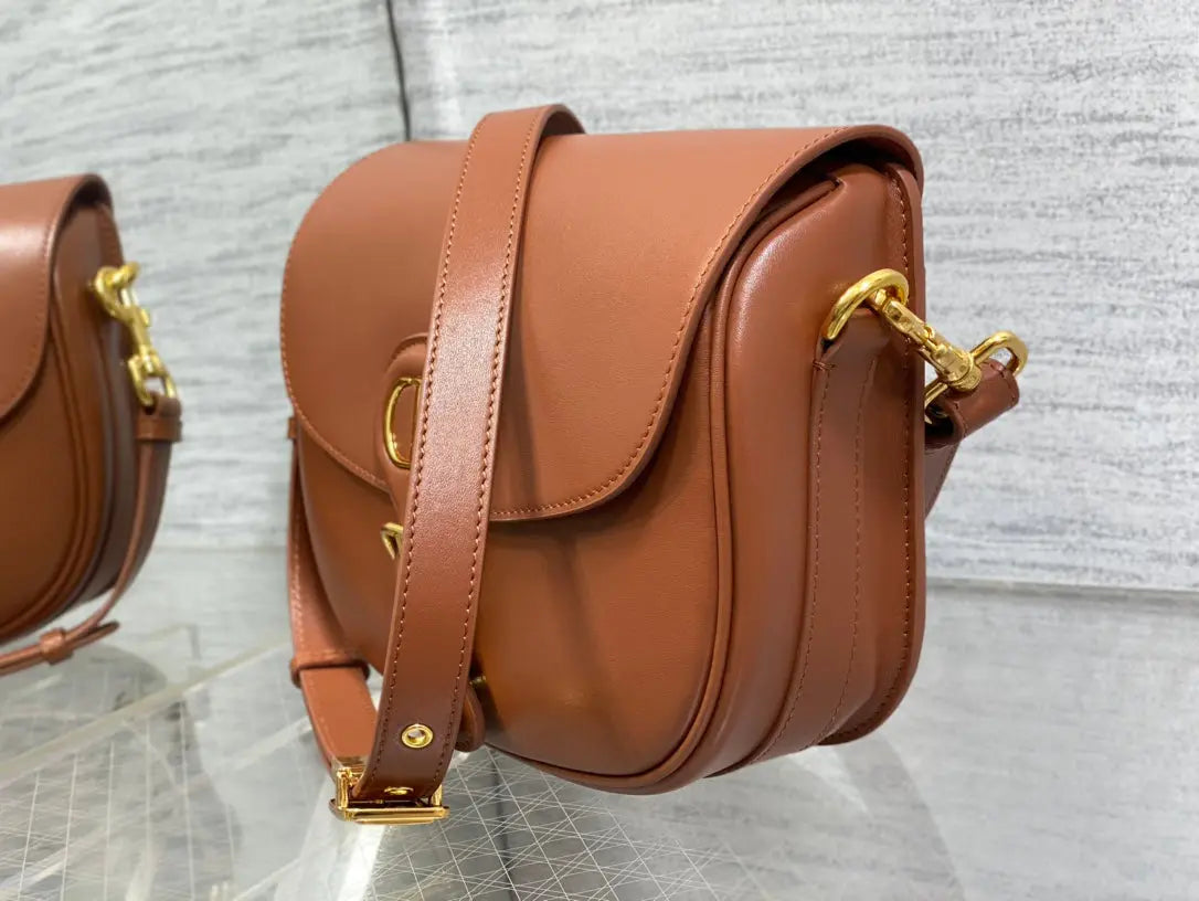 クリスチャン ディオール ミディアム ボビーバッグ