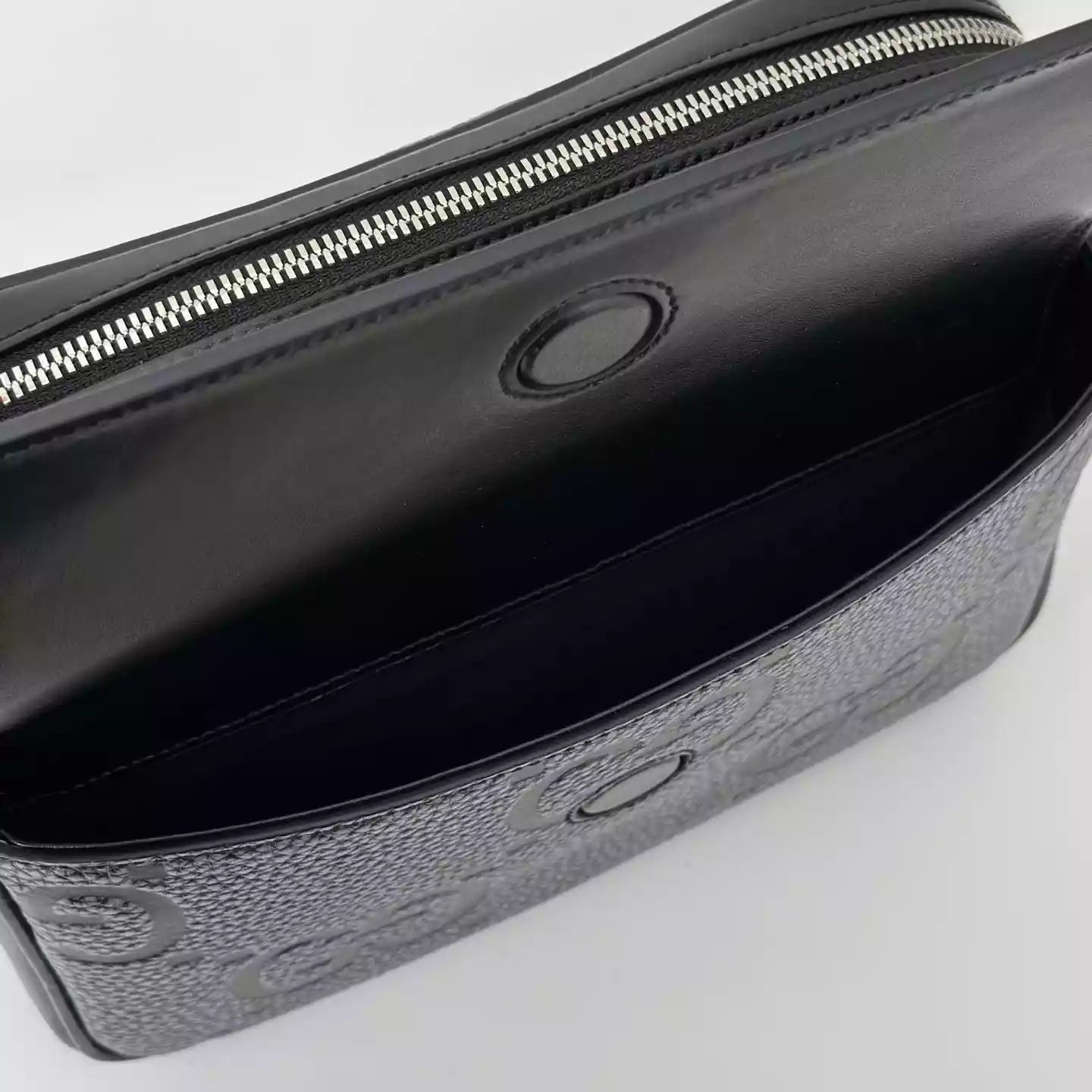 GGジャンボ スモール クロスボディバッグ（グレー＆ブラック GGレザー） – BG077