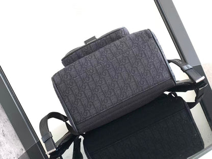 クリスチャン DlOR オブリーク ジャカード グレインカーフスキン サドル