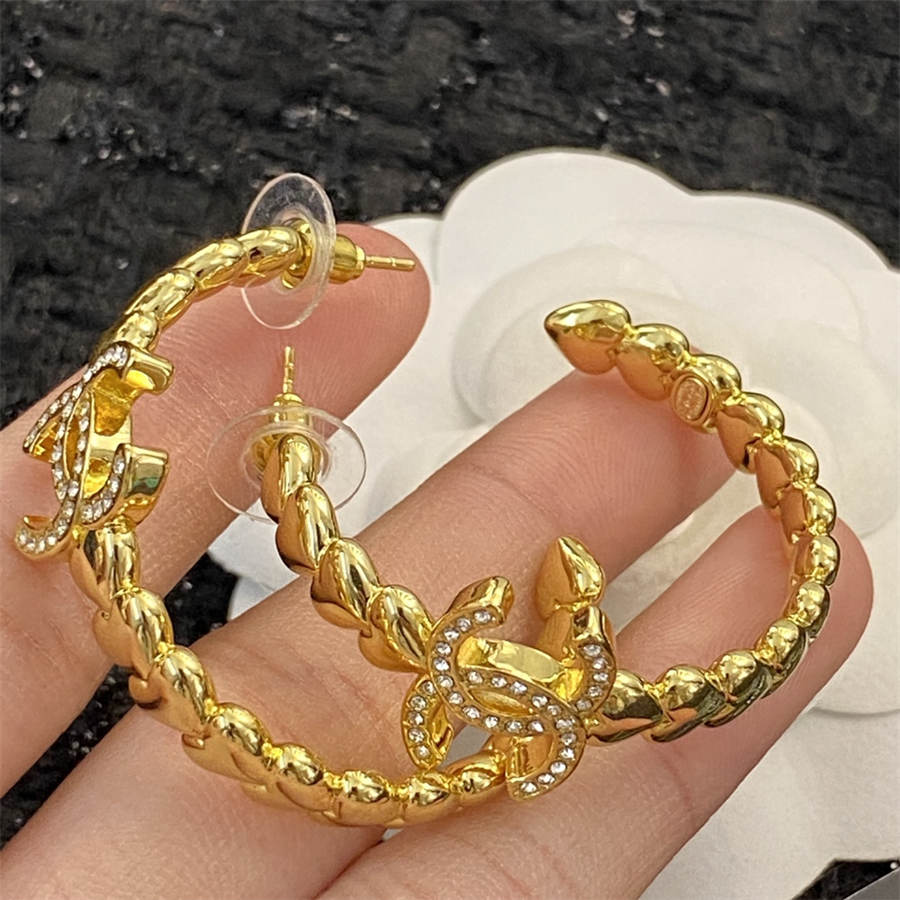 シャネル ダブルC ラインストーン ラブ イヤリング