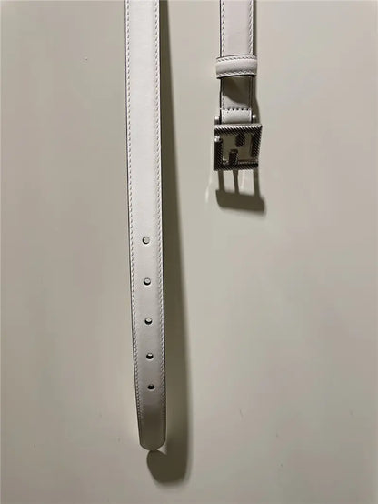 フェンディの新作カーフスキンベルト