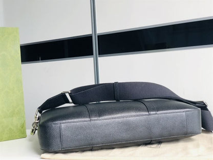 グッチ ロゴ入りビジネスケース – BG006