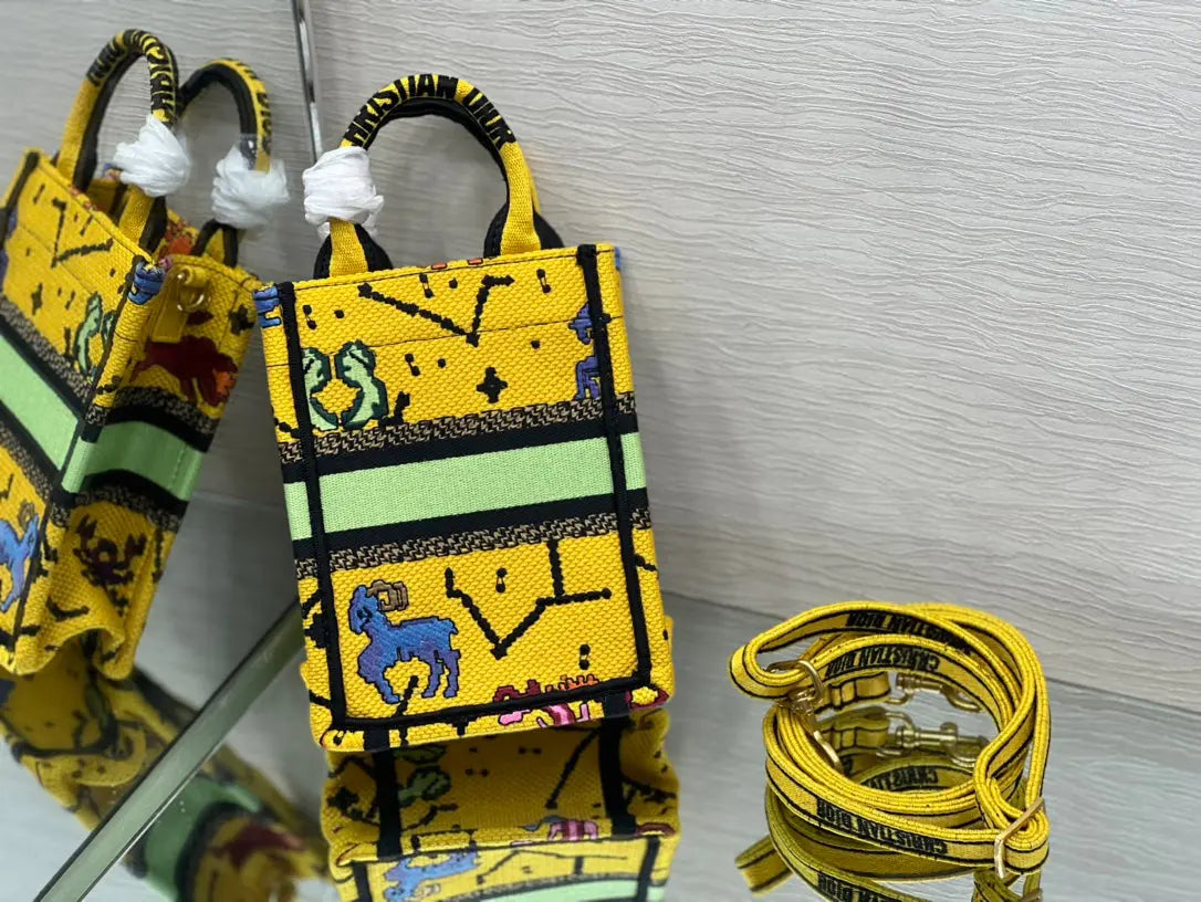 クリスチャン・ディオール ミニブックトート フォンバッグ